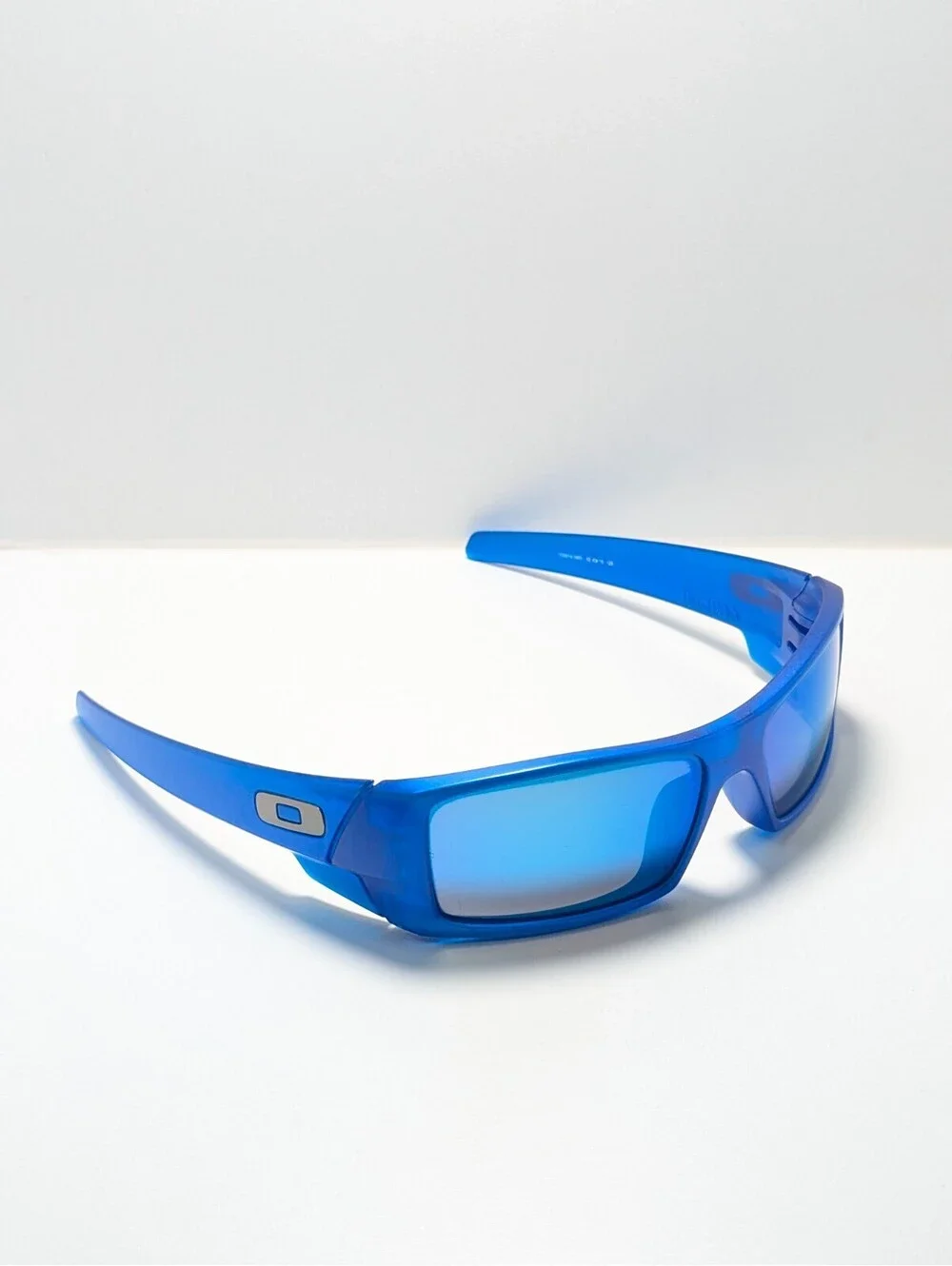 Oakley Gascan OO9014-3460 X-Ray 2017 Blue Mirrored Wrap Sunglasses 60-15-128
